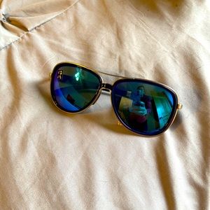 Men’s Oakley sunglasses